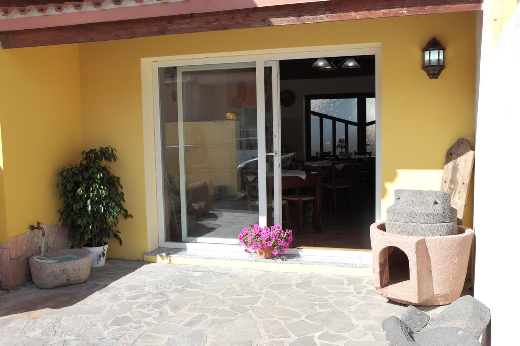 Càbras B&B Terre Del Sinis المظهر الخارجي الصورة