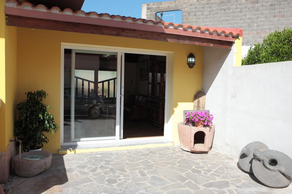 Càbras B&B Terre Del Sinis المظهر الخارجي الصورة