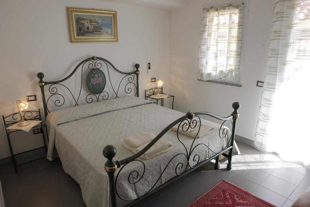 Càbras B&B Terre Del Sinis الغرفة الصورة