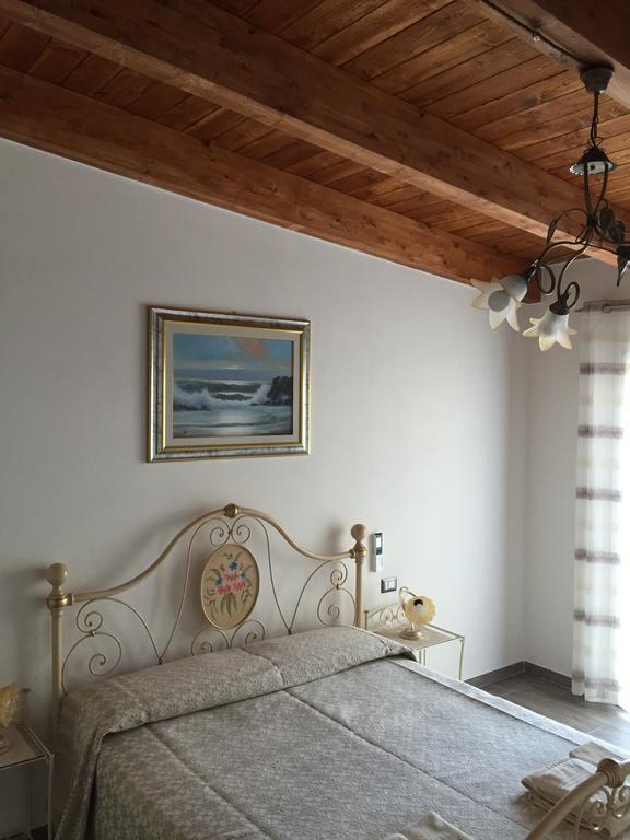 Càbras B&B Terre Del Sinis المظهر الخارجي الصورة